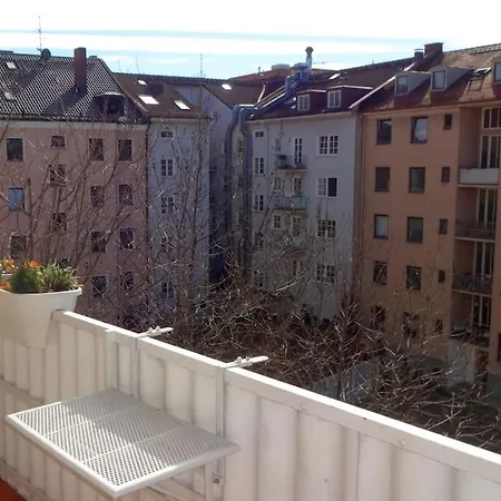 Top Location At The University Apartment *