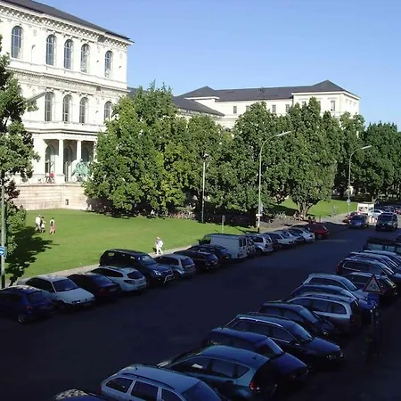 Apartment Top Location At The University